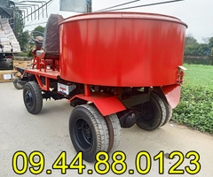 Máy trộn bê tông tự hành 1 m3