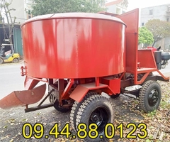 Máy trộn bê tông tự hành 3m3