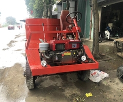 Máy trộn bê tông tự hành 6 bao