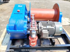 Tời kéo mặt đất 5 tấn JM5 12 mét/phút 380V