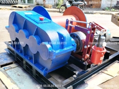 Tời kéo mặt đất 5 tấn JM5 12 mét/phút 380V