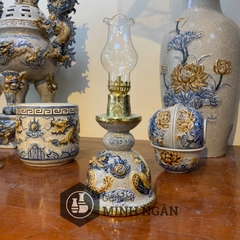 đèn thờ men rạn đắp nổi