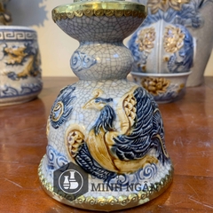 đèn thờ men rạn đắp nổi