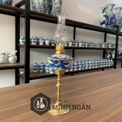 Đèn thờ chân đồng sen men lam
