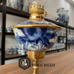 Đèn thờ chân đồng sen men lam