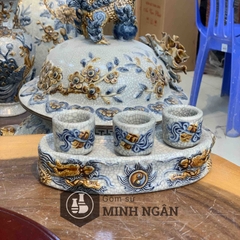 Kỷ cong 3 chén men rạn đắp nổi Bát Tràng