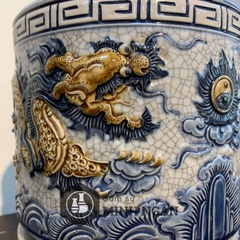 bát hương men rạn đắp nổi