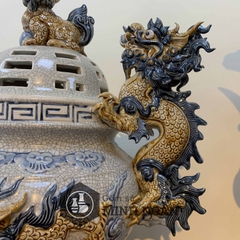 bộ tam sự men rạn đắp nổi