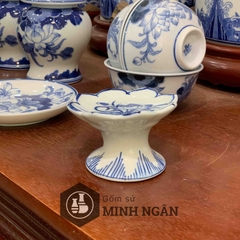 Chân nến men lam