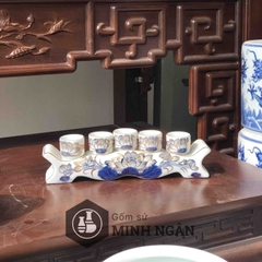 Kỷ thờ men lam vẽ vàng kim