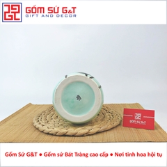 Lọ hoa dáng chân váy vẽ bạch liên