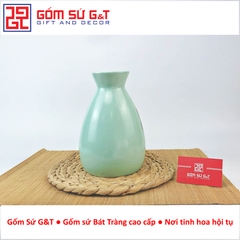 Lọ hoa dáng chân váy vẽ bạch liên