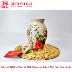 Lọ hoa dáng đu đủ khắc chuồn chuồn ớt