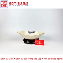 Bát thuyền vẽ sóng