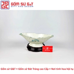 Bát đựng gà men kem vẽ sen xanh