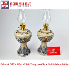 Đèn thờ men rạn cuốn thư