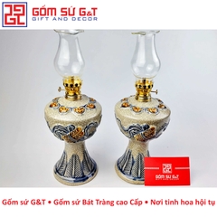 Đèn thờ men rạn cuốn thư