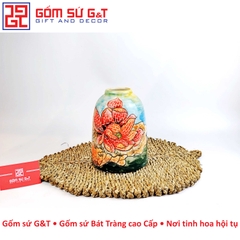 Lọ hoa chuông sen cầm