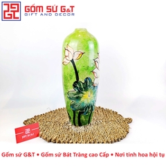 Lọ hoa dáng bom khắc sen