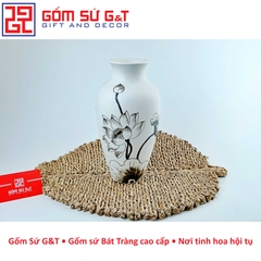 Lọ hoa dáng chân đèn vẽ sen
