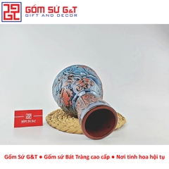 Lọ hoa hỏa biến dáng vát khắc sen cá