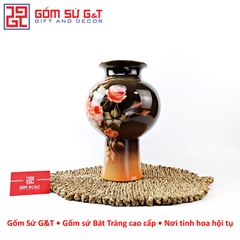Lọ hoa vuốt tay dáng búp bê vẽ hoa hồng