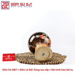 Lọ hoa vuốt tay dáng búp bê vẽ hoa hồng