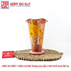 Lọ hoa vuốt tay dáng ly miệng lượn vẽ hoa hồng vàng