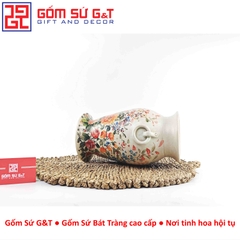 Lọ hoa vuốt tay dáng chân loe vẽ hoa cúc