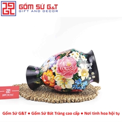 Lọ hoa vuốt tay dáng cúp vẽ hoa hồng