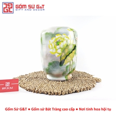 Lọ hoa vuốt tay dáng thạp vẽ sen chuồn