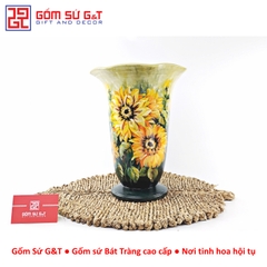 Lọ hoa vuốt tay dáng chân ly miệng lượn vẽ hoa hướng dương