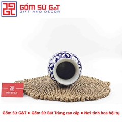 Lọ hoa dáng phích vai vuông men lam vẽ thổ cẩm H28
