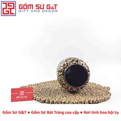 Lọ hoa dáng vò nâu khắc  H22