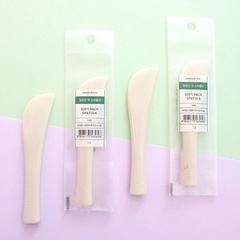 Que Đắp Mặt Nạ Innisfree Soft Pack Spatula