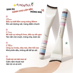 Cọ Tán Nền Hình Lưỡi Liềm AMORTALS Effortless Application Crescent Foundation Brush