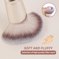 MAANGE - Bộ 5 Cọ Trang Điểm 51737 (Màu Be)