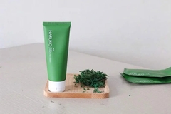 Sữa Rửa Mặt Naruko Trị Mụn Dạng Bùn Chiết Xuất Tràm Trà Tea Tree Purifying Clay Mask & Cleanser In 1 120g
