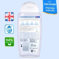 Dung Dịch Vệ Sinh Phụ Nữ Femfresh Cao Cấp Da Nhạy Cảm 0% Sensitive Intimate Wash 250ml (Xám)