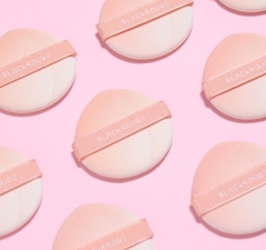 Bông Phấn BLACK ROUGE Peach Tok Tok Puff