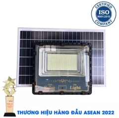 den-400w-den-pha-nang-luong-mat-troi-solar-light-topsolar-400w-hien-thi-muc-pin