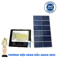 fl-300-den-300w-nang-luong-mat-troi-kungfu-solar-fl-300