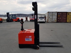 XE NÂNG ĐIỆN ĐỨNG LÁI 0.6 TẤN
