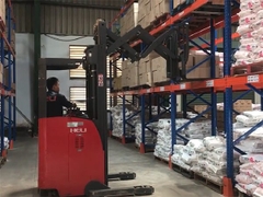 XE NÂNG REACH TRUCK  (CÀNG KÉO ĐẨY)