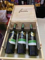 Combo 3 chai Vang Chile Pavo Real Sauvignon Blanc 13% 750ml- Trắng- Tặng kèm hộp gỗ