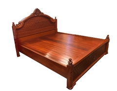 Giường cột hoa thị gỗ gõ đỏ- MSP: GCHTGĐ325