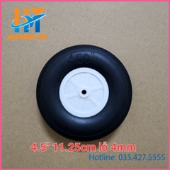 Bánh xe cỡ lớn lắp cho máy bay điều khiển
