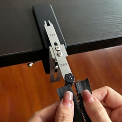 Cữ TRA KHÓA, CÓ THANH KHÓA CỐ ĐỊNH, kèm 3 thanh kích thước giúp tra khóa áo, quần,túi,.. siêu nhanh, tiện lợi được dùng trong nghành may