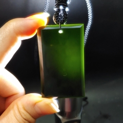 MẶT DÂY CHUYỀN VÔ SỰ BÀI NGỌC BÍCH ĐEN TỰ NHIÊN - HÀNG VIP