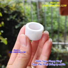 NHẪN NGỌC PHONG THUỶ NGỌC PHỈ THUÝ TRẮNG TỰ NHIÊN